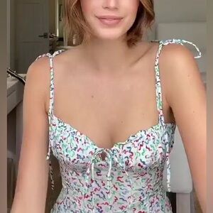 Realisation Par Ana Squiggle Cami Top